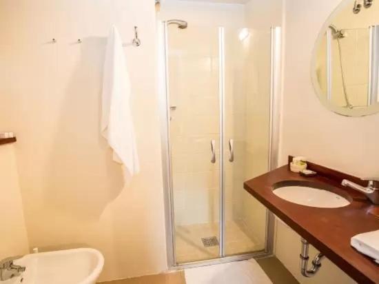Hotel Kalima Калдес д'Естрак Екстериор снимка